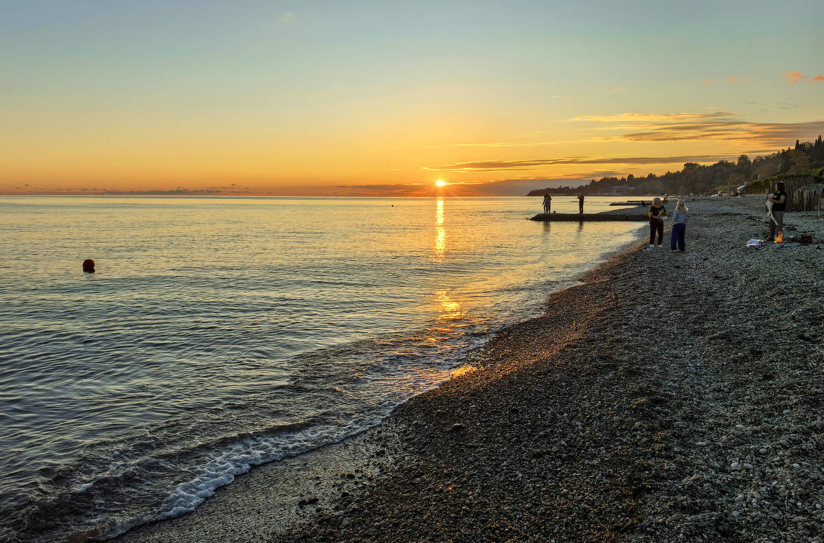 Осенний вечер на море.