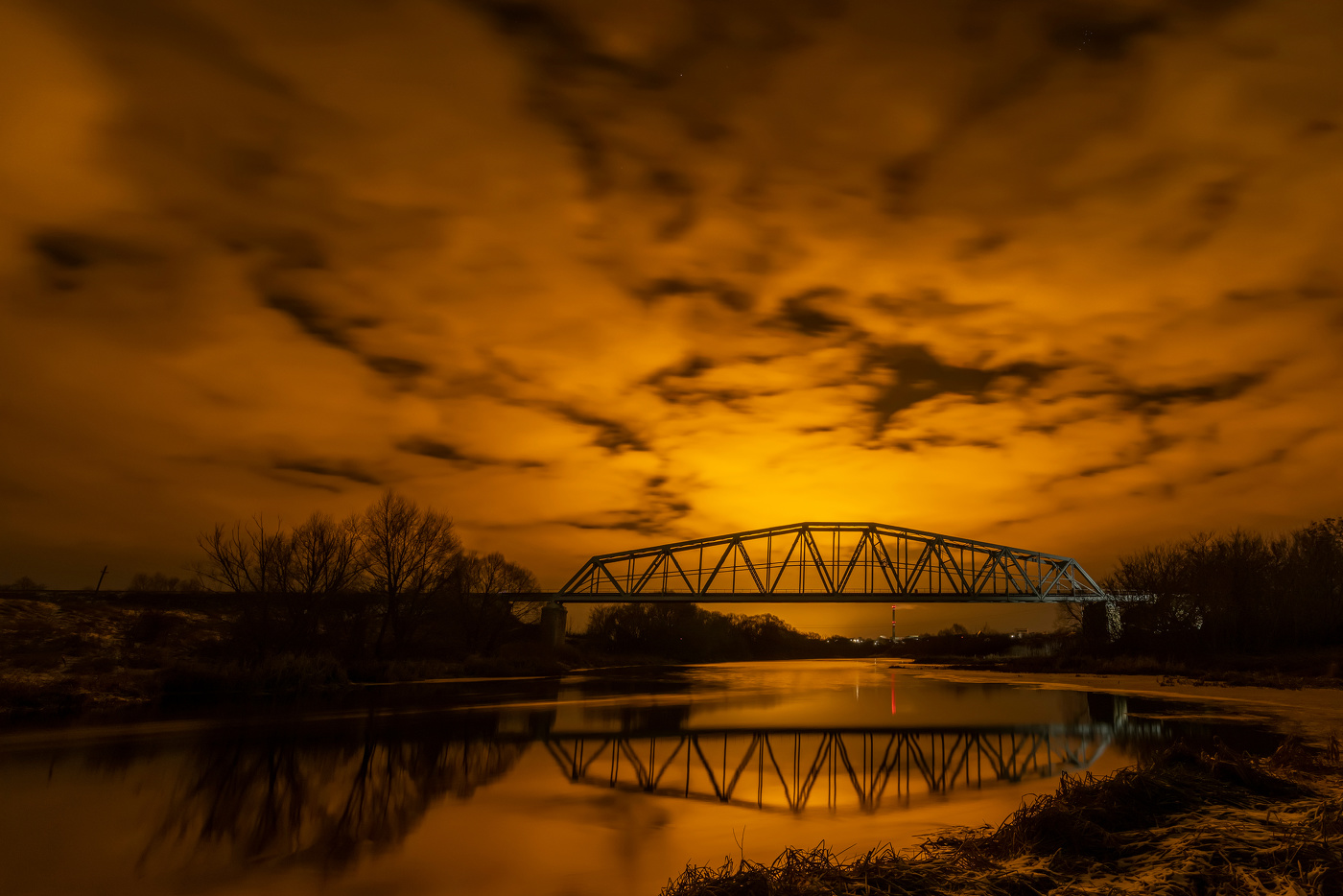 под светом теплицы