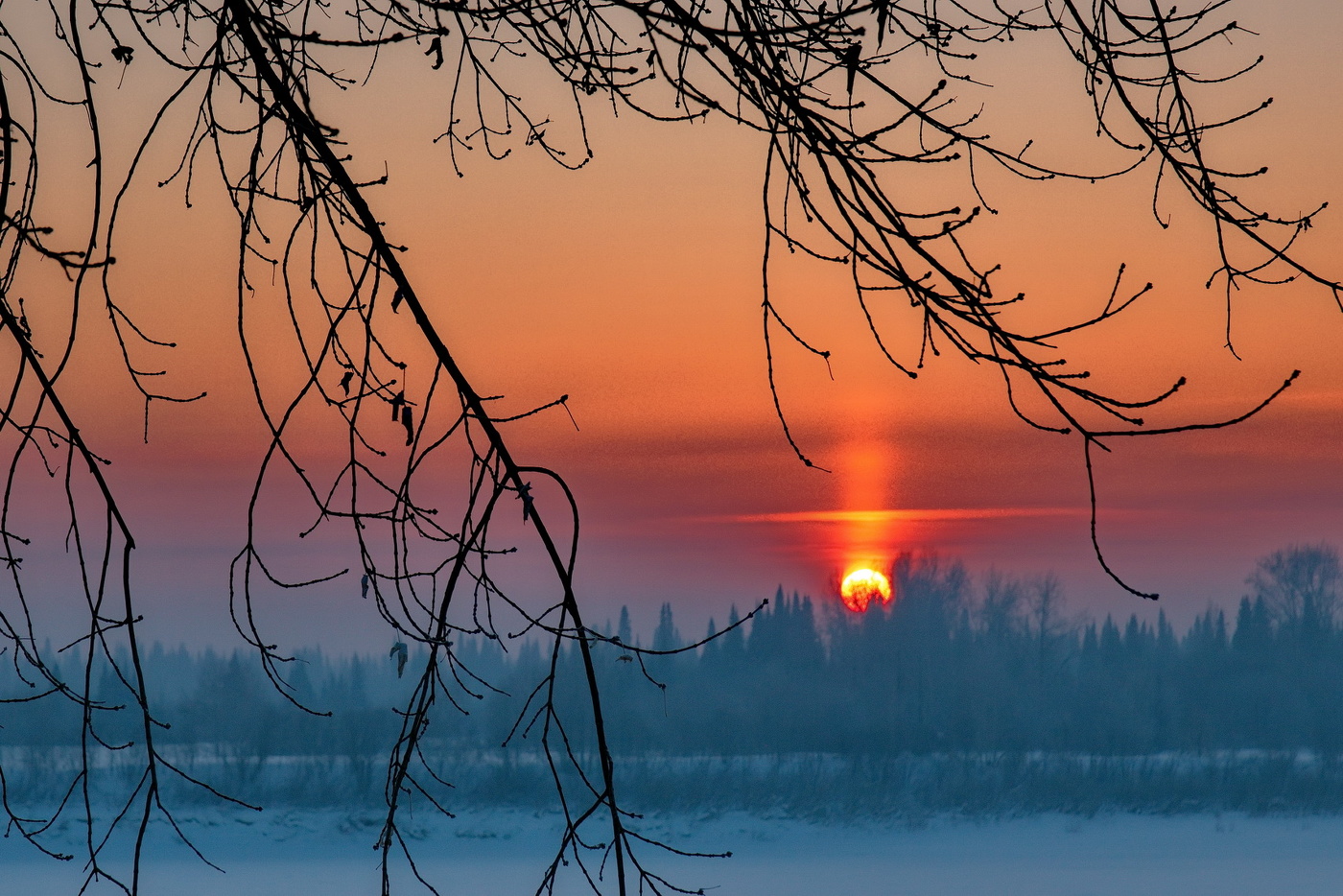Морозное марево заката.