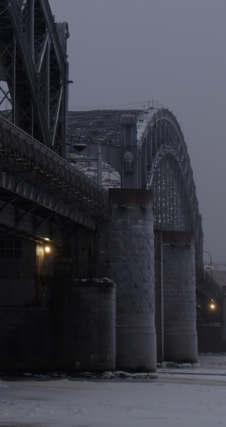 Монументально.