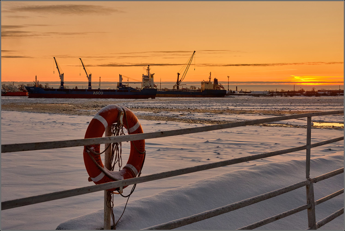 Январь на Северной Двине.