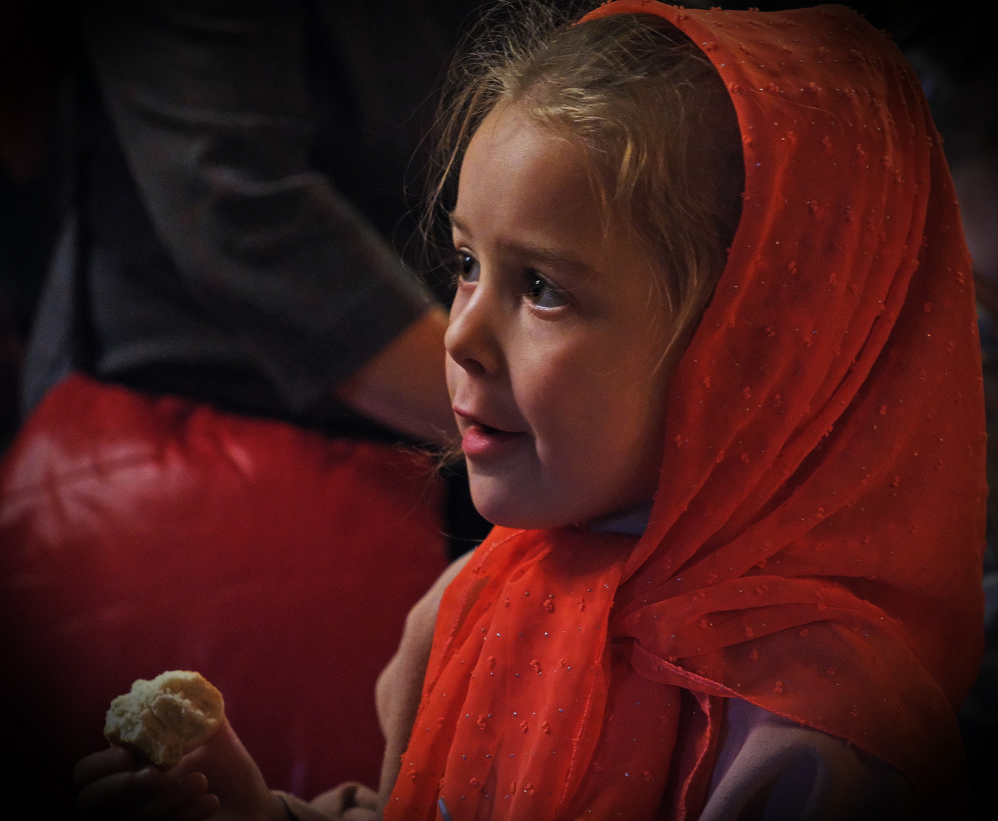 Дети в церкви.