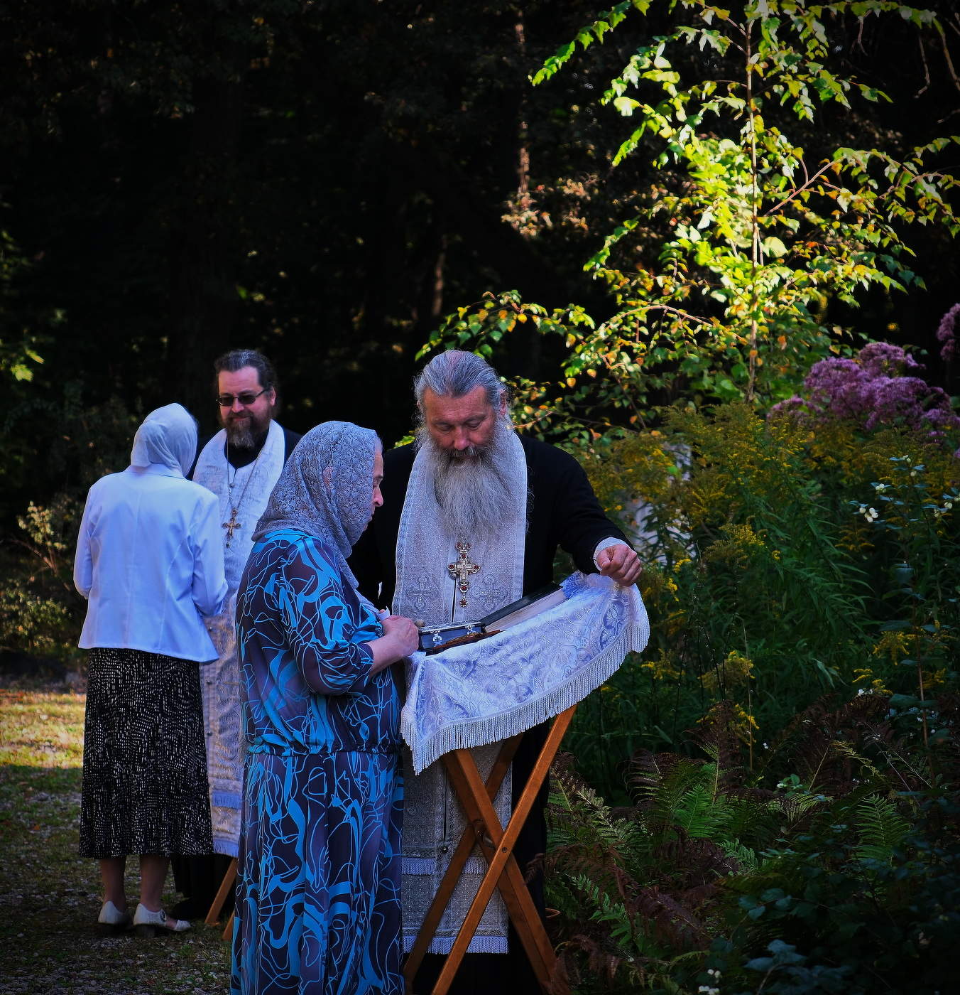 Престольный Праздник. Исповедь. Жаркий летний день.