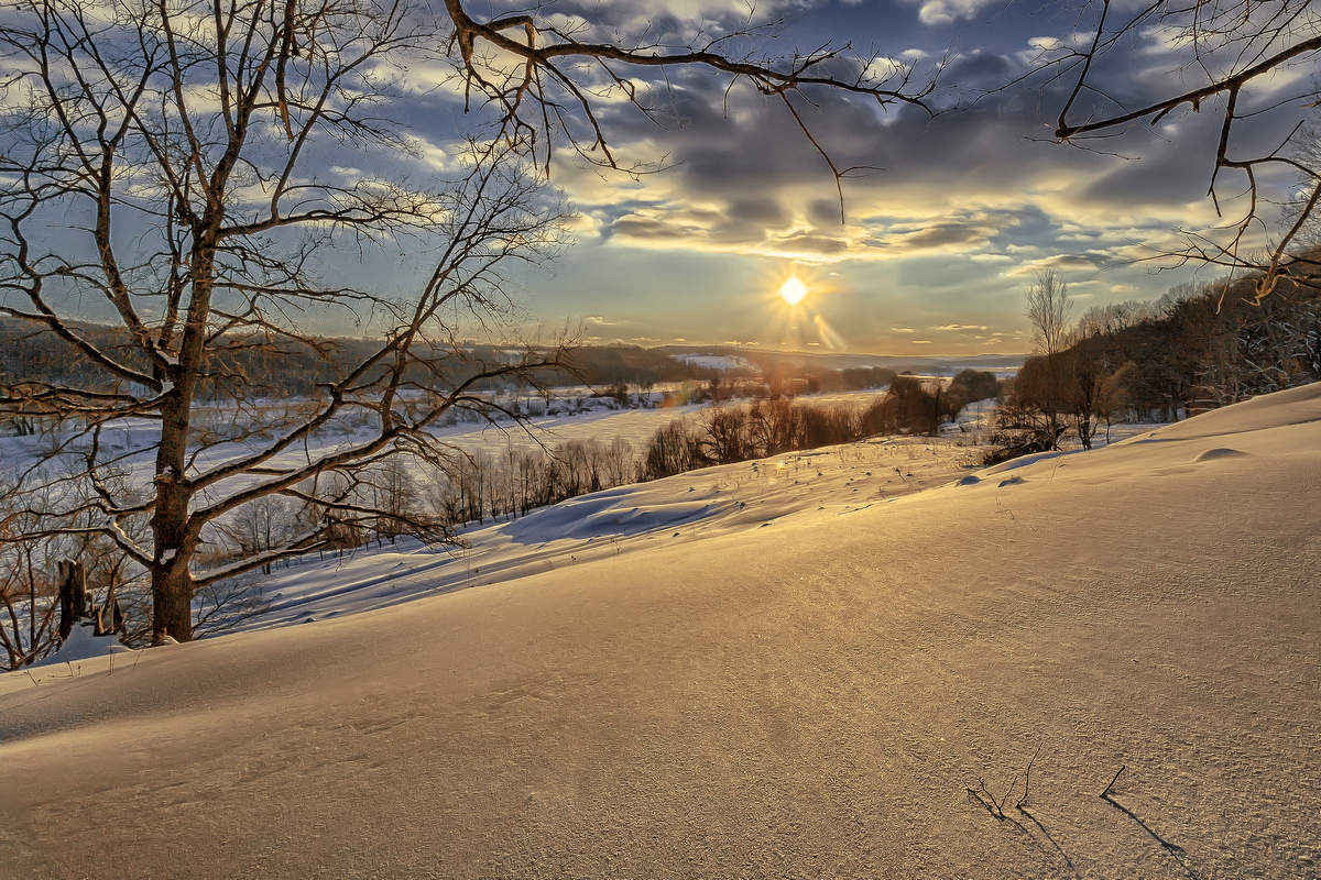 ... морозный, январский вечер на Оке ...