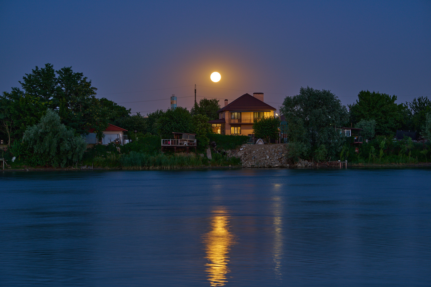 Лето Красное