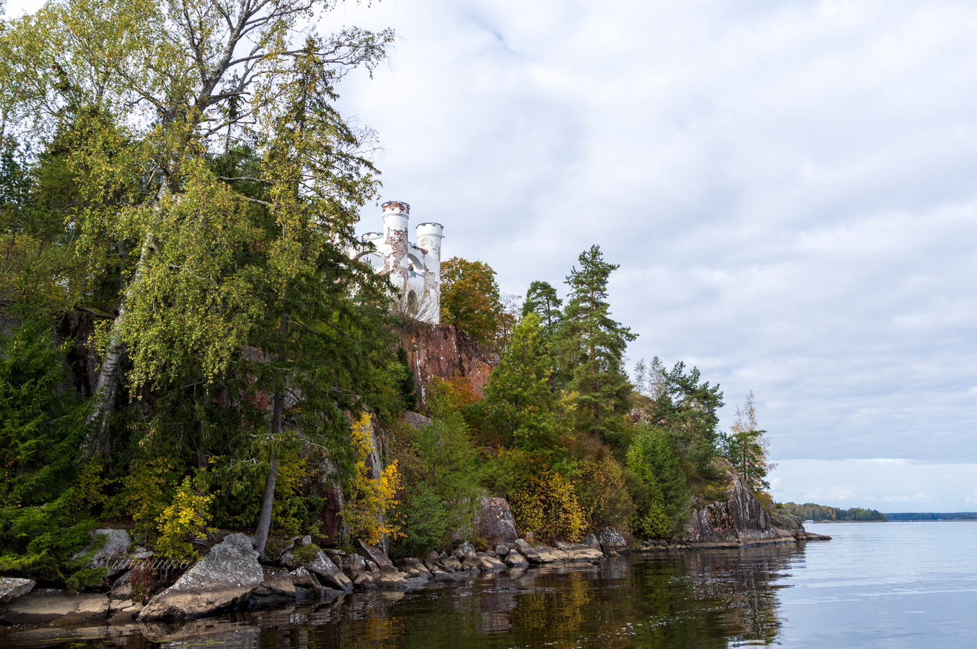 Парк Монрепо.