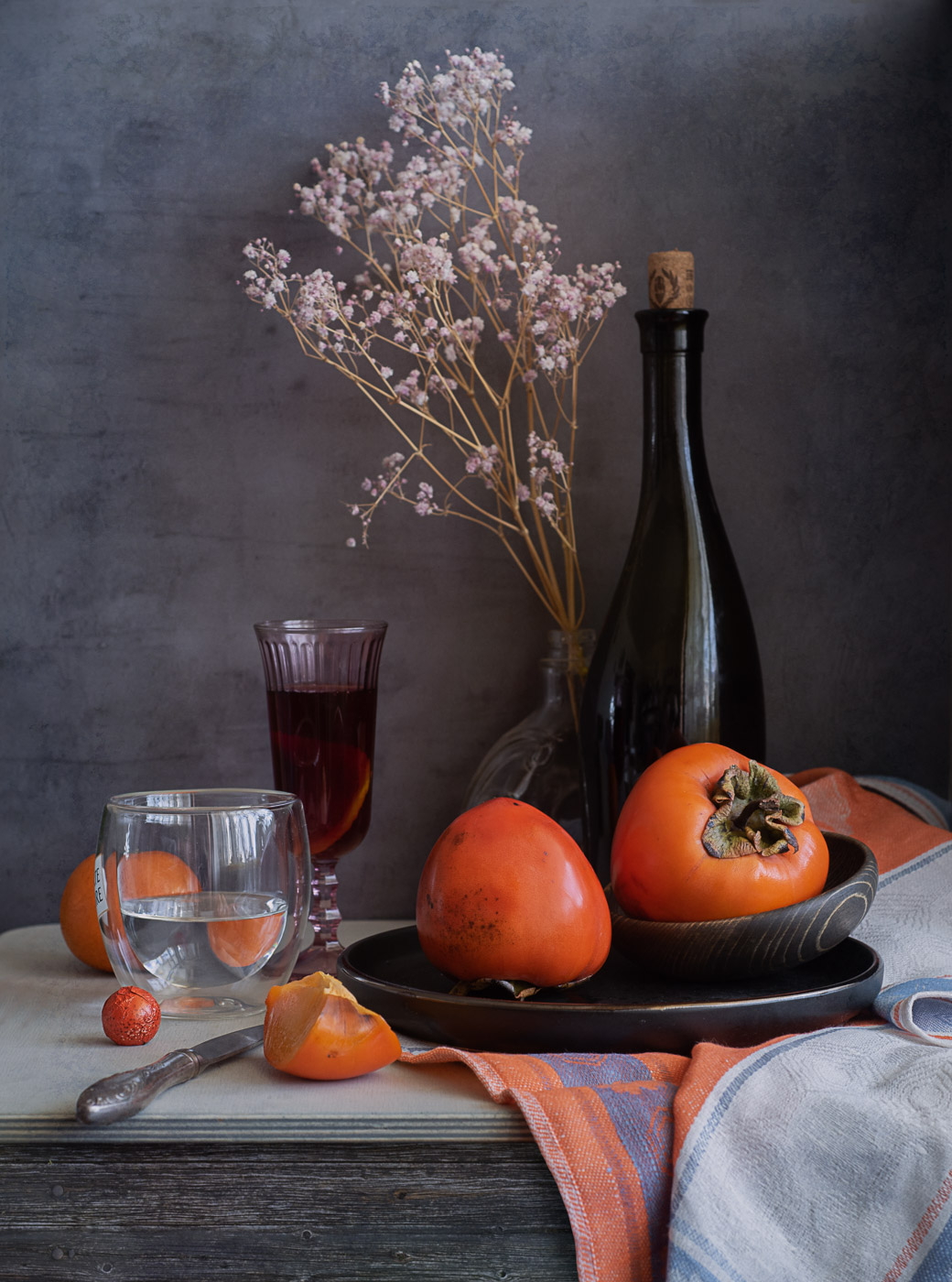 Натюрморт с хурмой