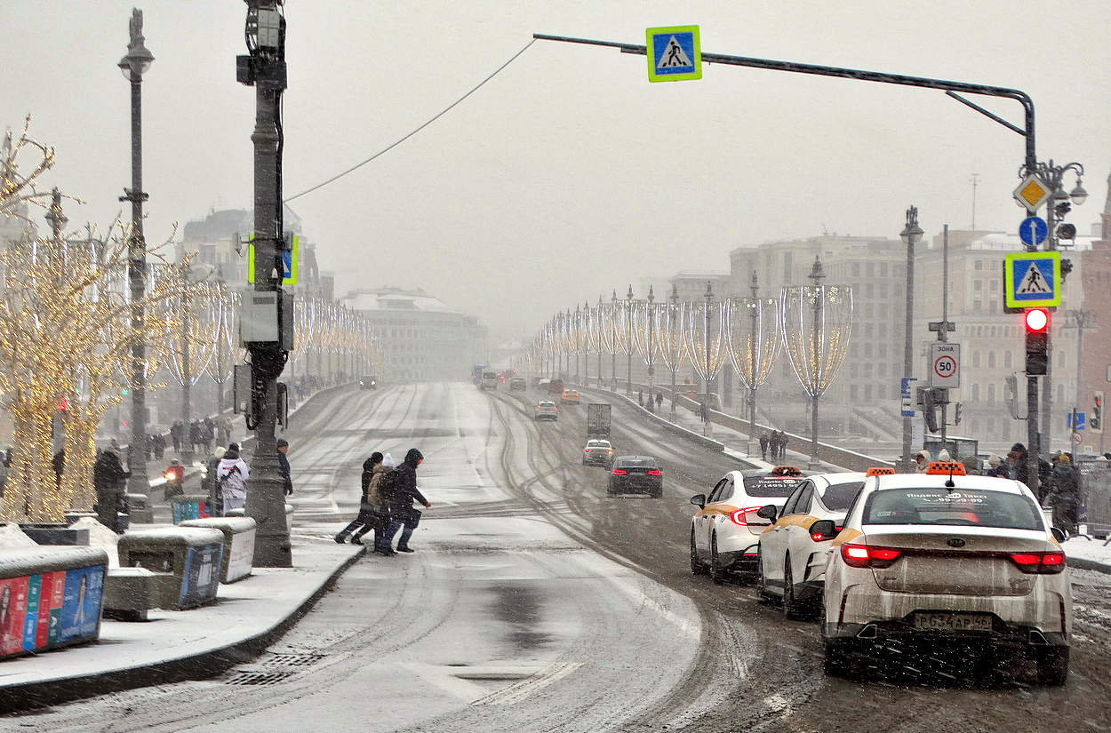 Запуржило, заснежило