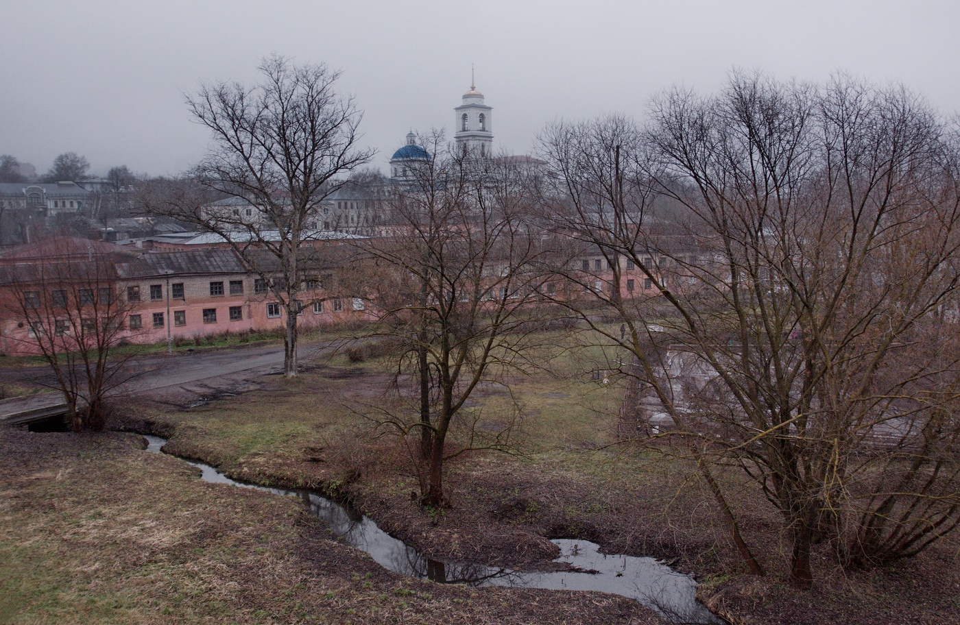 Унылый ноябрь в старом городе