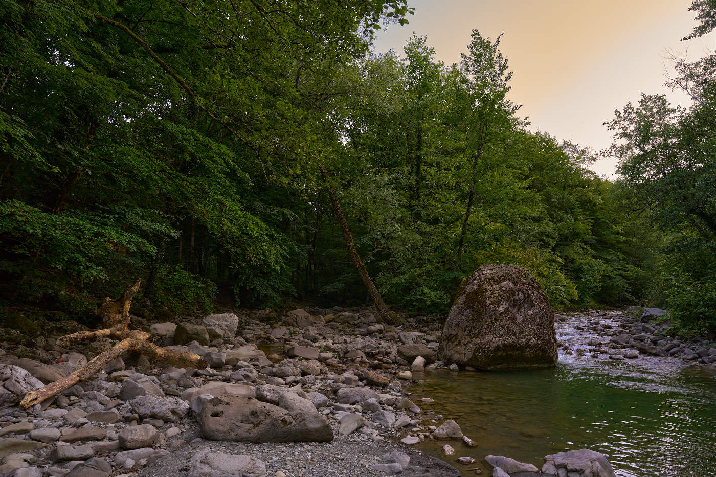 там там высоко