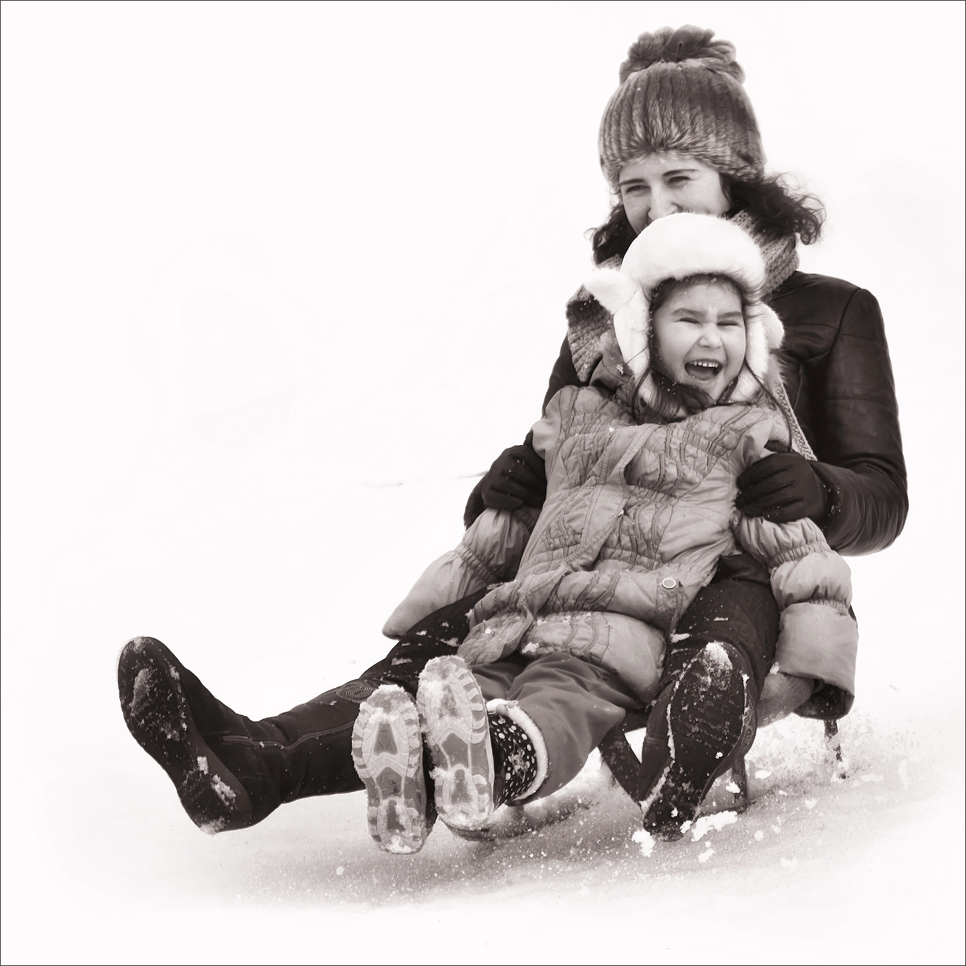 На санках...