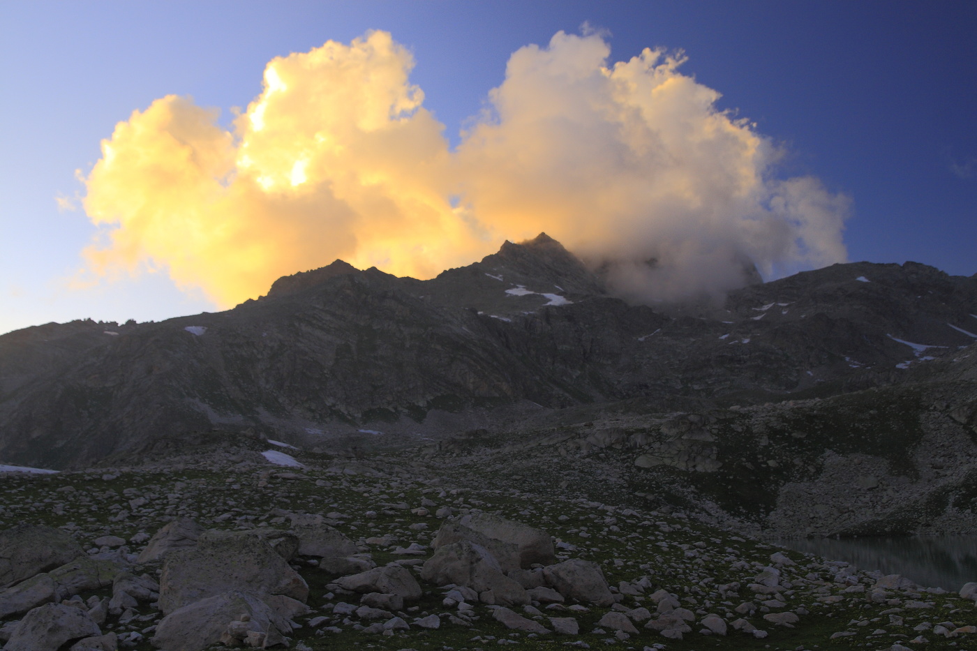Вечер у пика Куршо