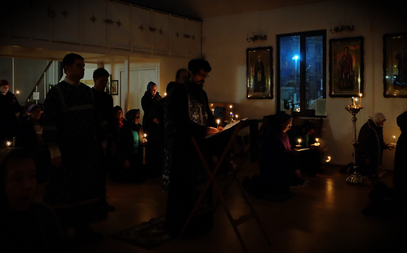 Великое повечерие с чтением Великого покаянного канона прп. Андрея Критского.