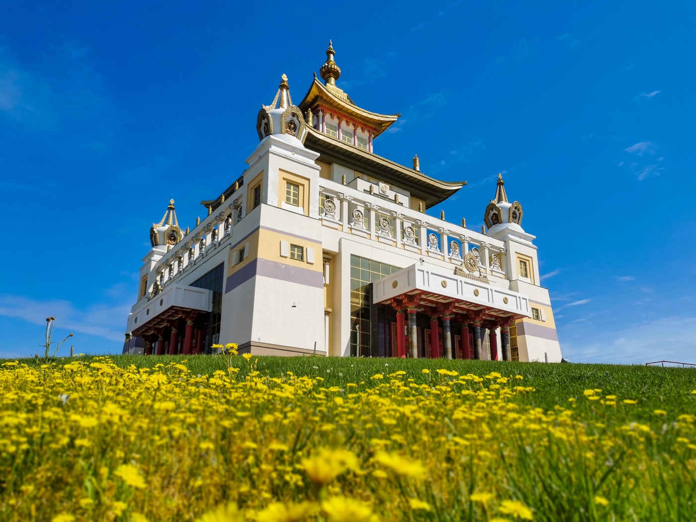 Золотая обитель