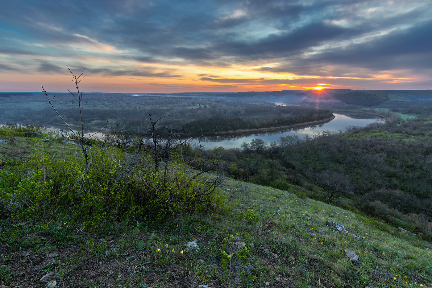 В середине апреля