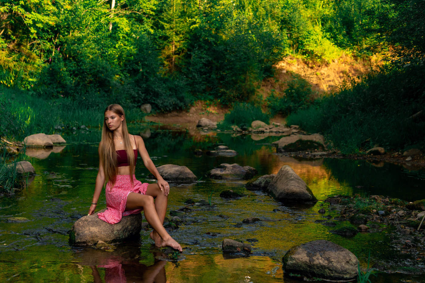 Алиса на камнях