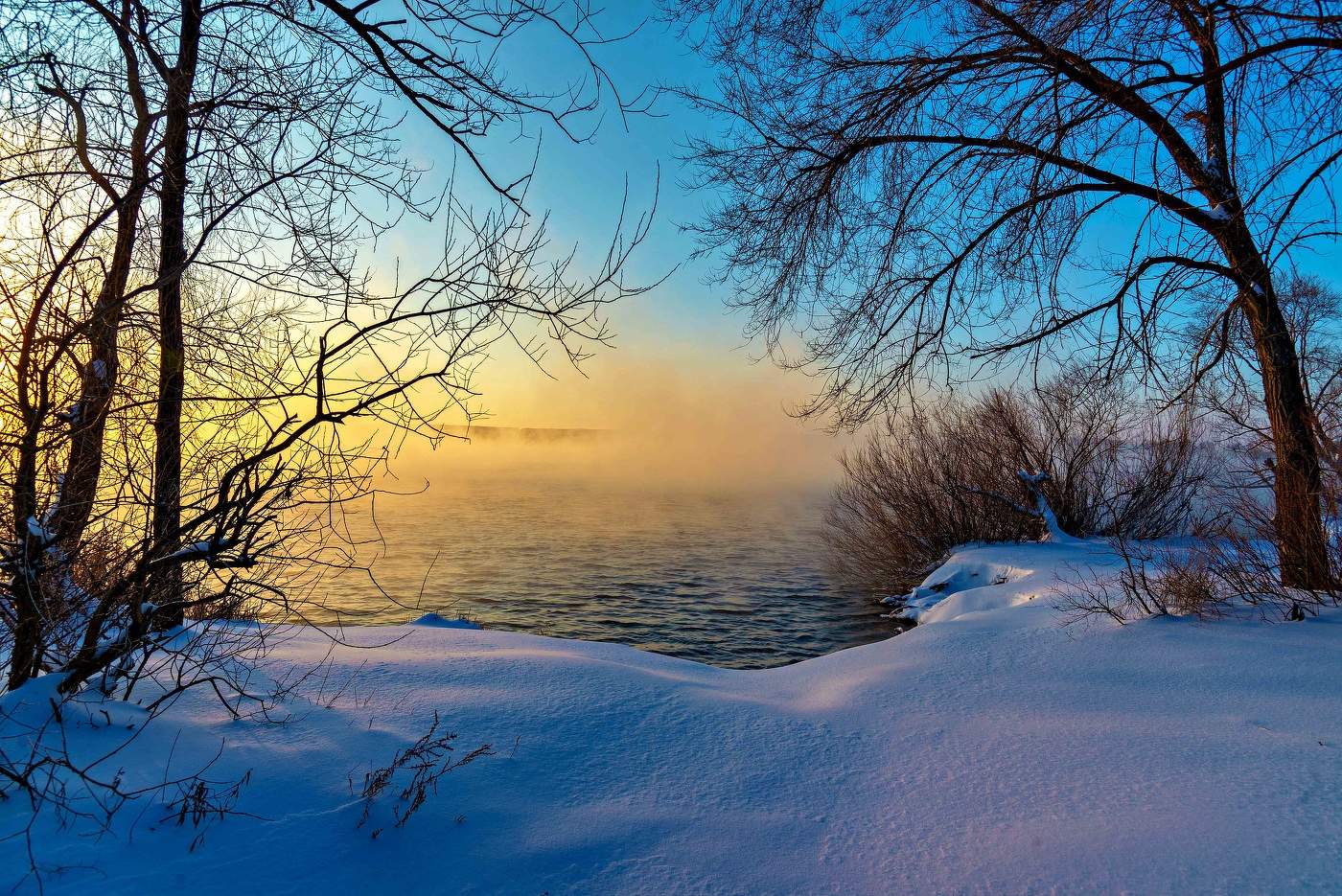 Мороз и солнце, день чудесный.