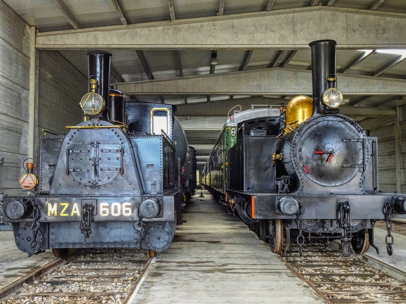 Móra la Nova - Museu ferrocarril (màquines antigues) - Ribera d'Ebre