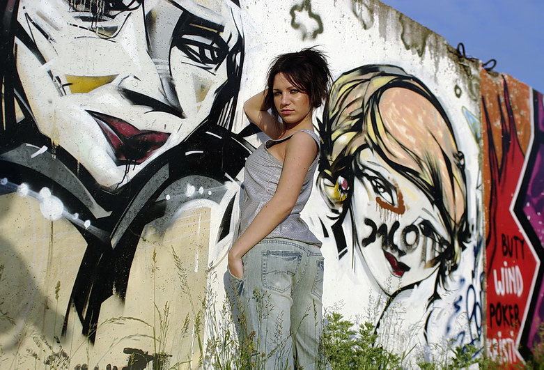 "легкий трэш с бантиком:)"