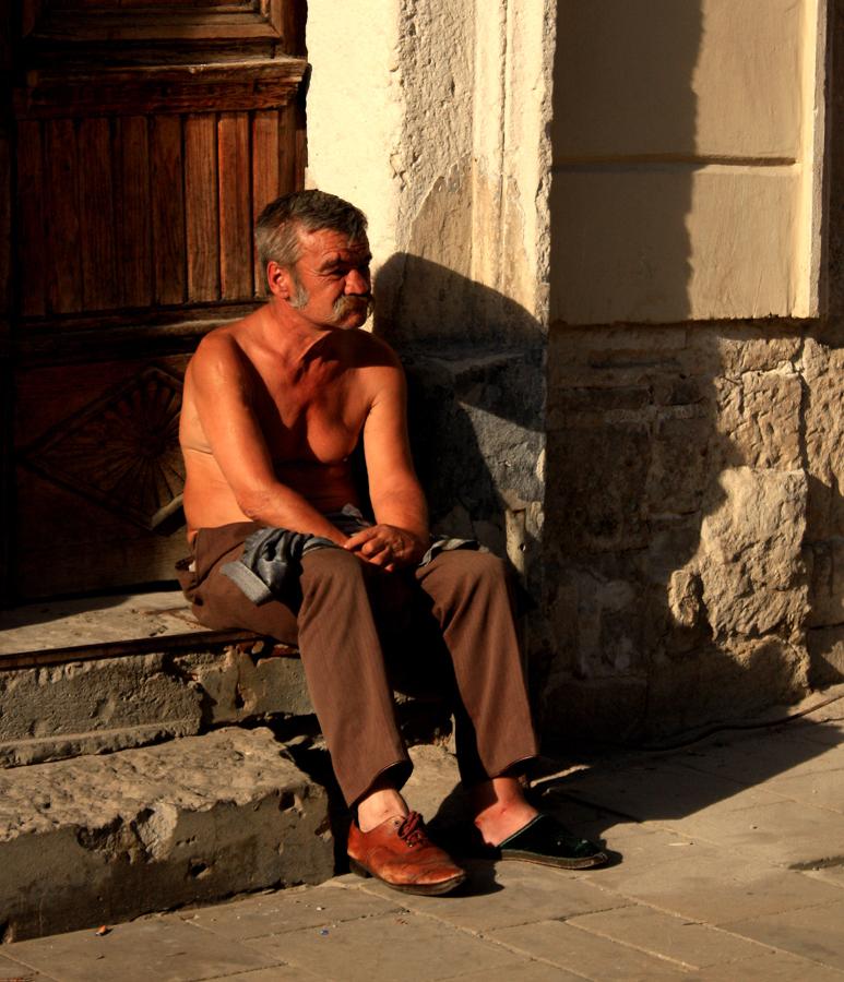 Местный житель