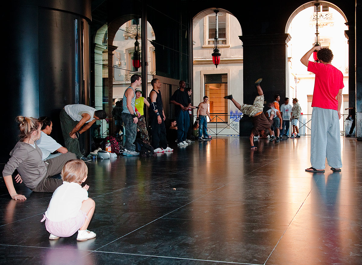 Танцы в городе