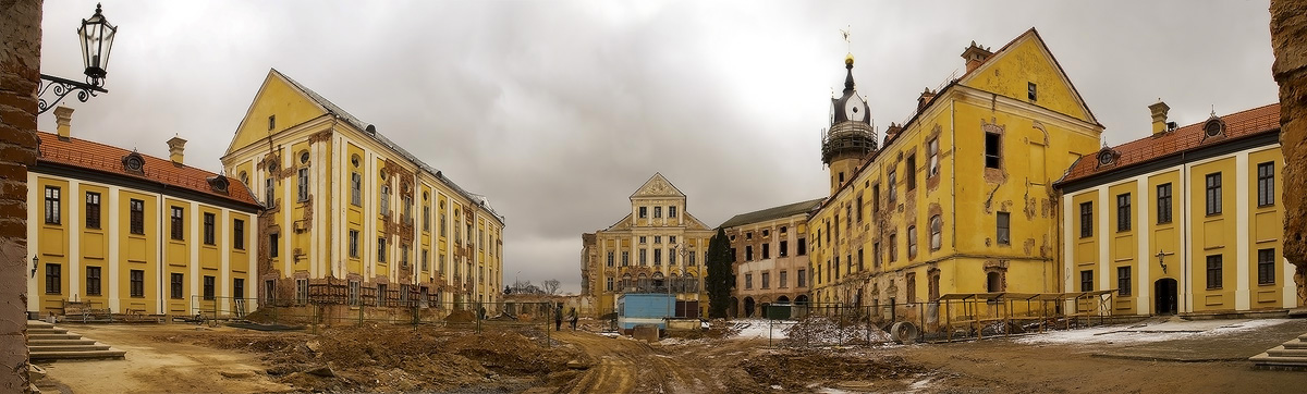 - Реконструкция Несвижа -