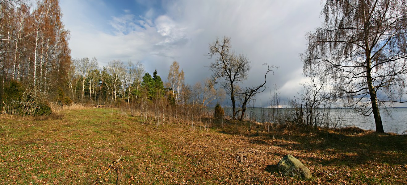 Нарочь. Апрель