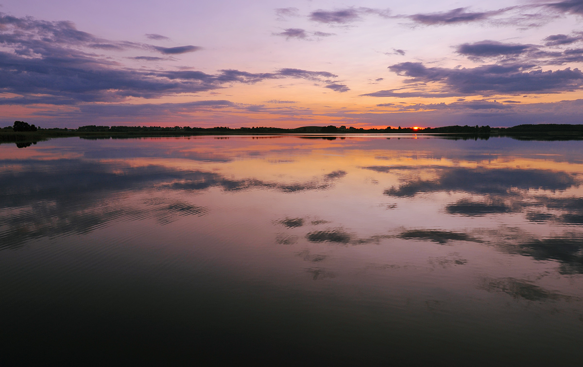 Между вечером и ночью