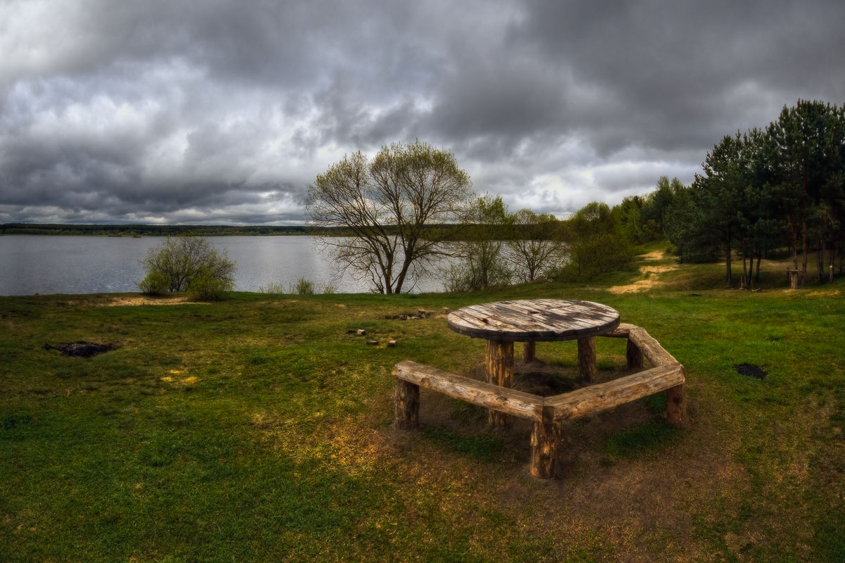 |   За Круглым Столом   |