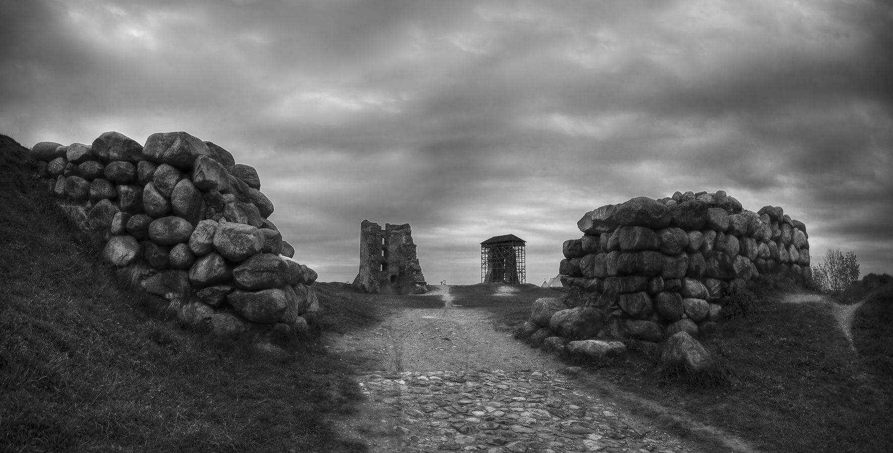 |   Новогрудок   |