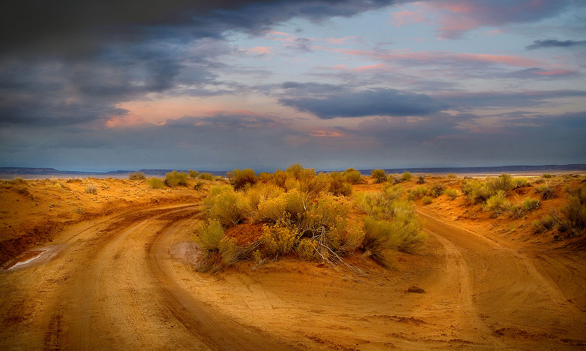 две дороги, два пути