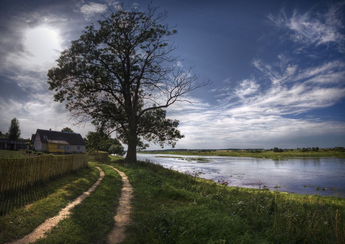 |   Берега Зап. Двины   |