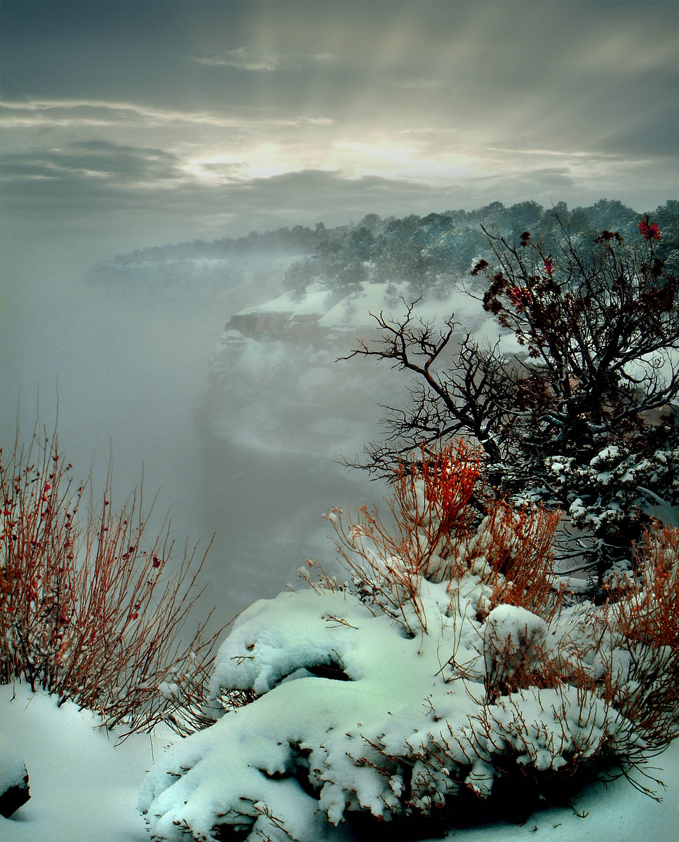 смеркалось..