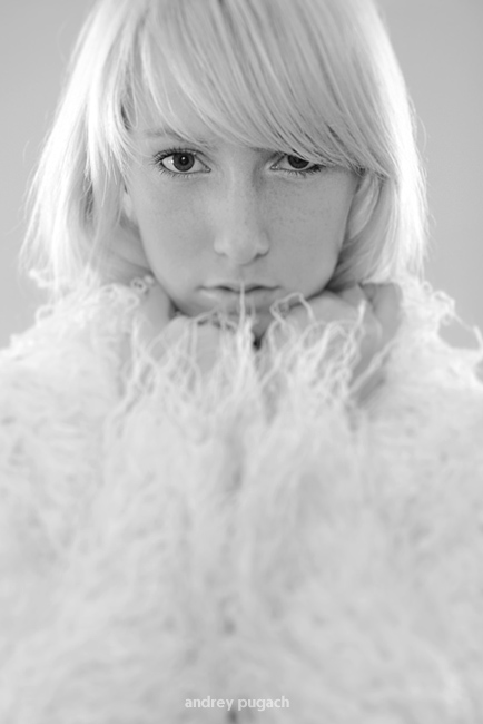 Соткана из света