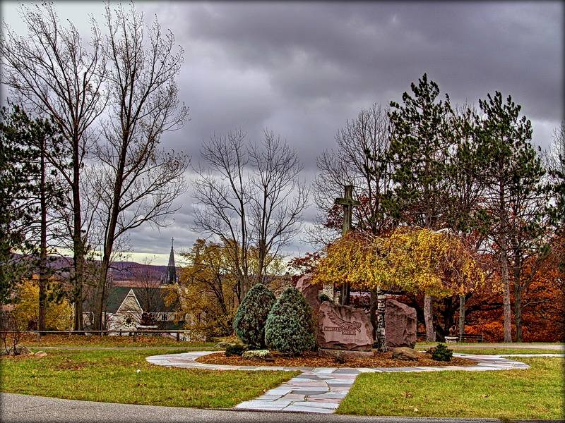 Кастрычік. Дзяды. Martyr's Shrine, Canada