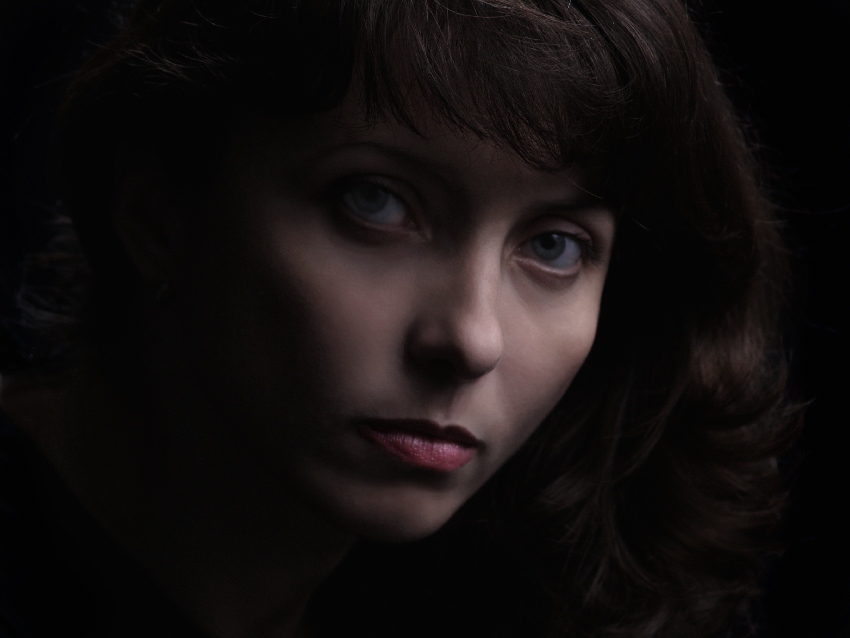 Темный портретик