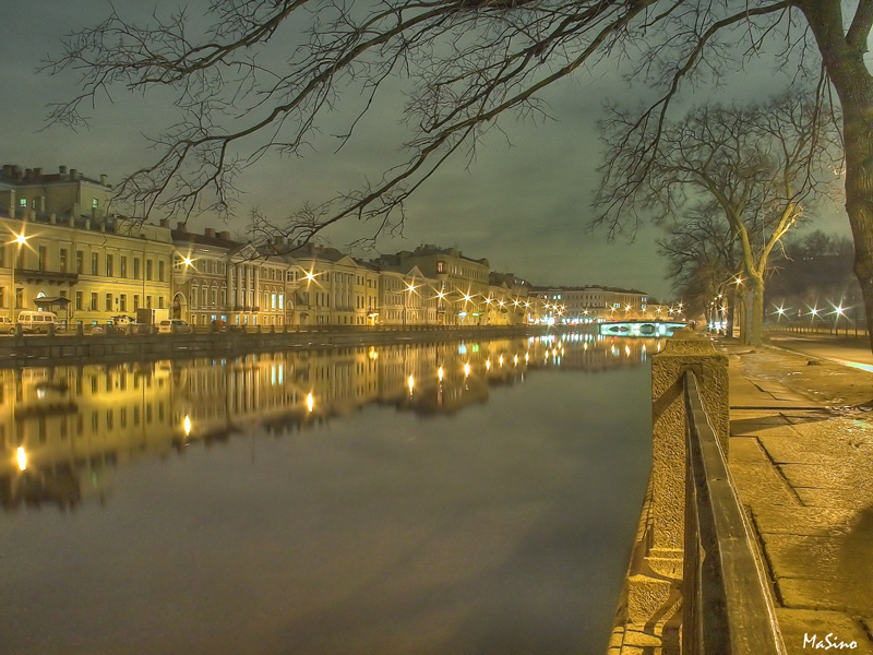 Золотая набережная.