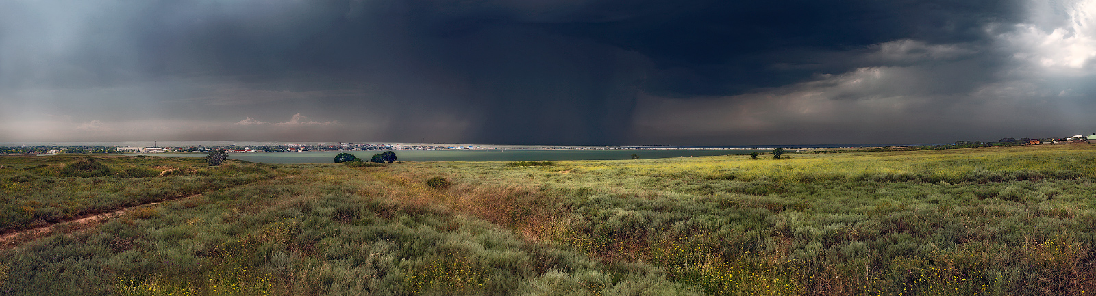 / Штормовое предупреждение /