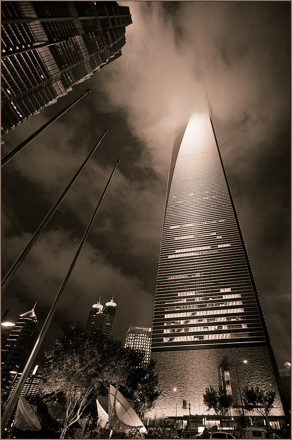 Пронзая облака