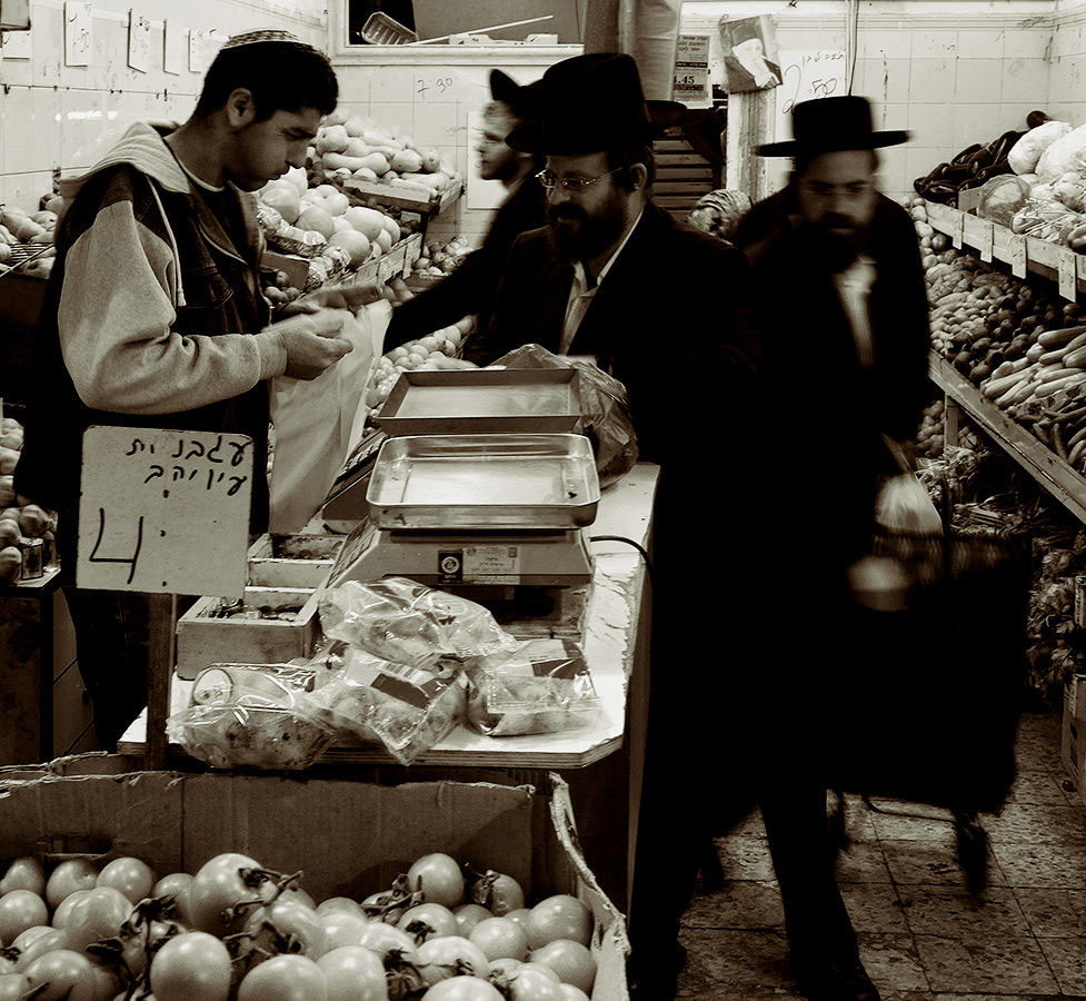 Люди в черном