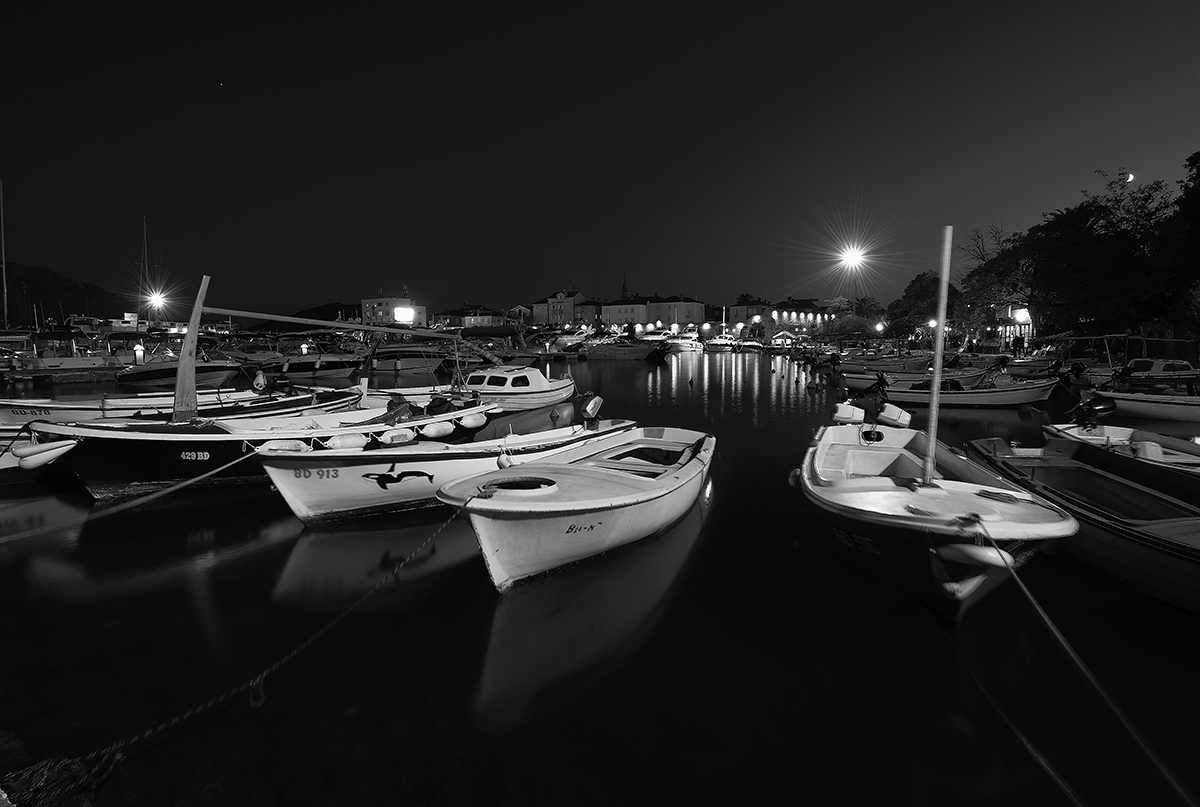 Про ночь и лодки