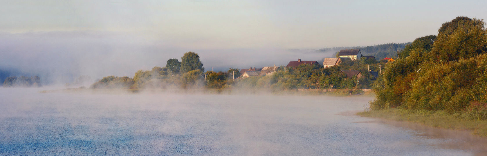 Утренняя с деревушкой