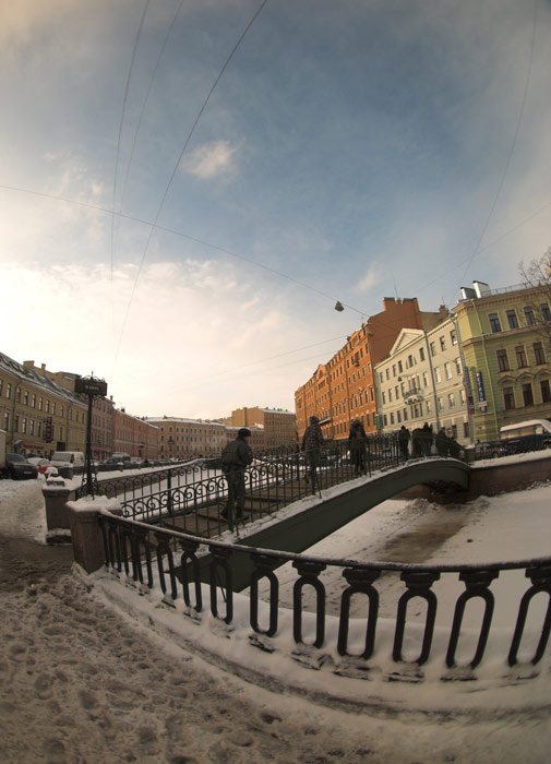 январьское...