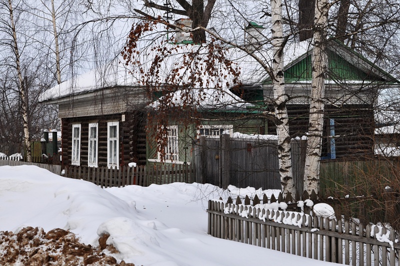 Уходящая вдаль деревянная Вологда