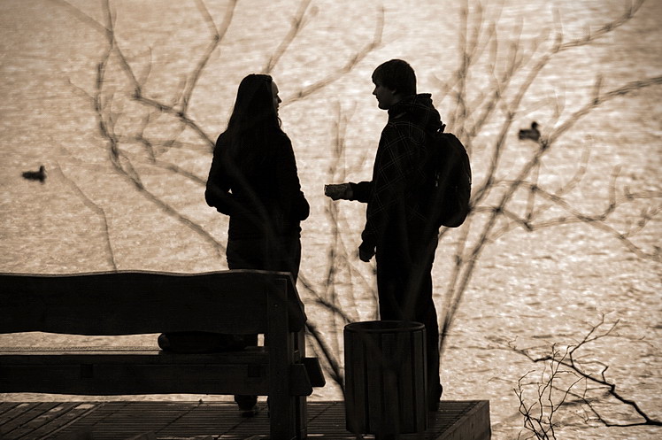 позавчера...