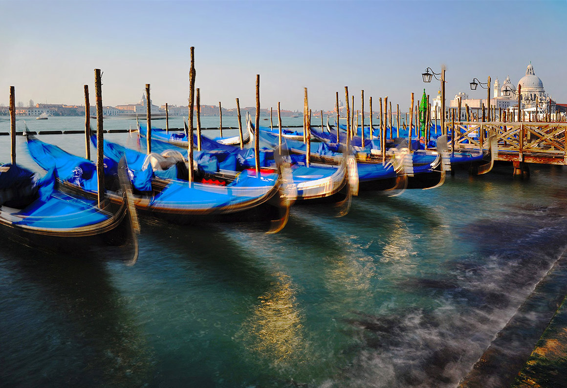 Утро  на канале