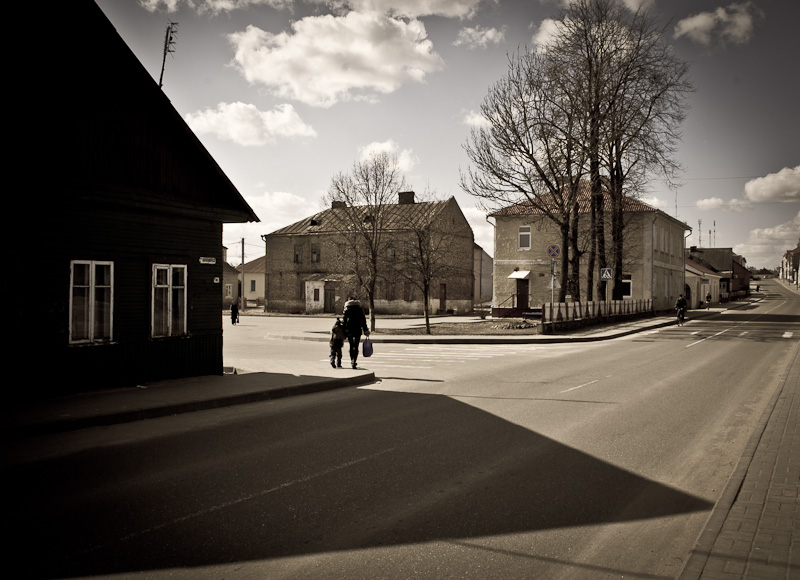 тень не посмеет