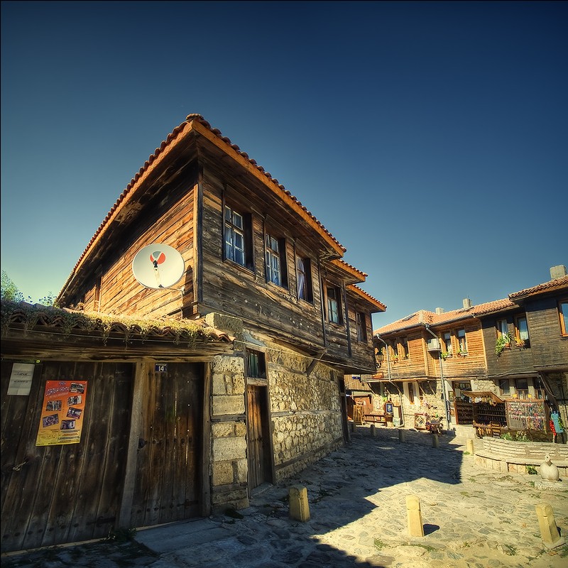 |   Улочки Несебра   |