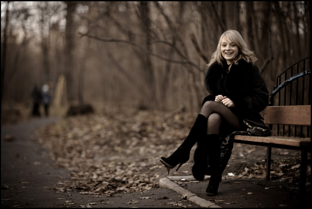 Прилипший листок..