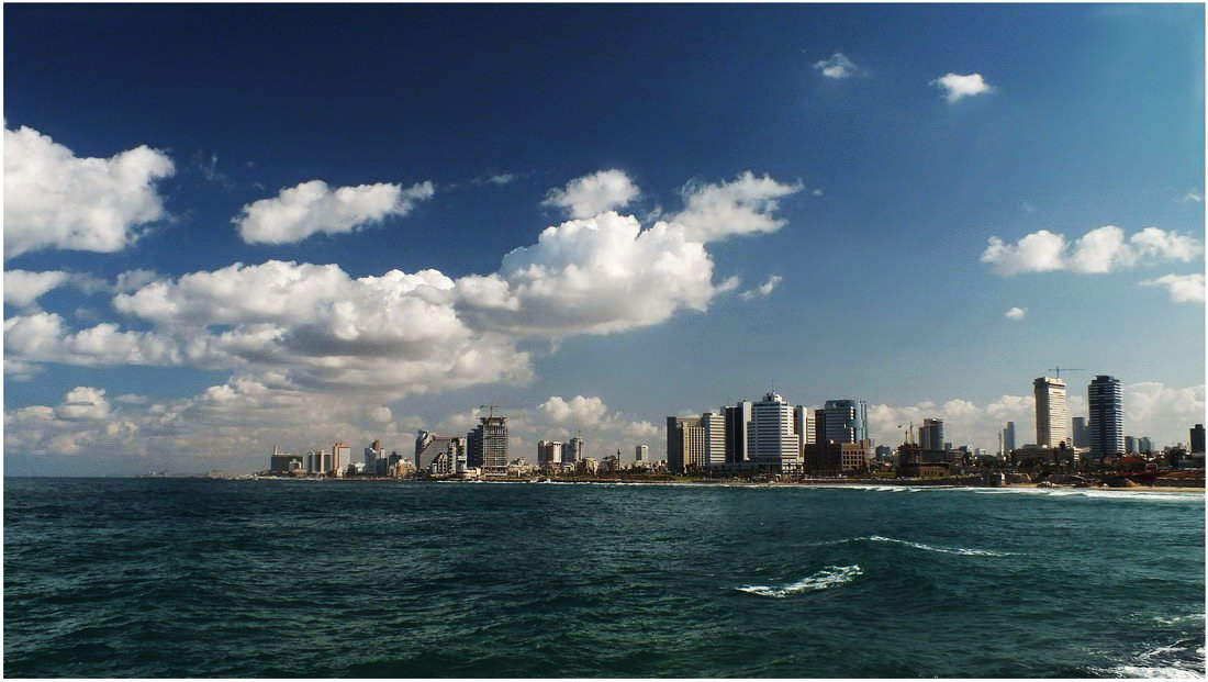 ГОРОД У МОРЯ